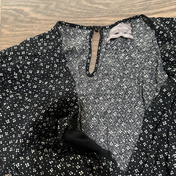 Urban outfitters black pattern romper sz M - Picture 2 of 4